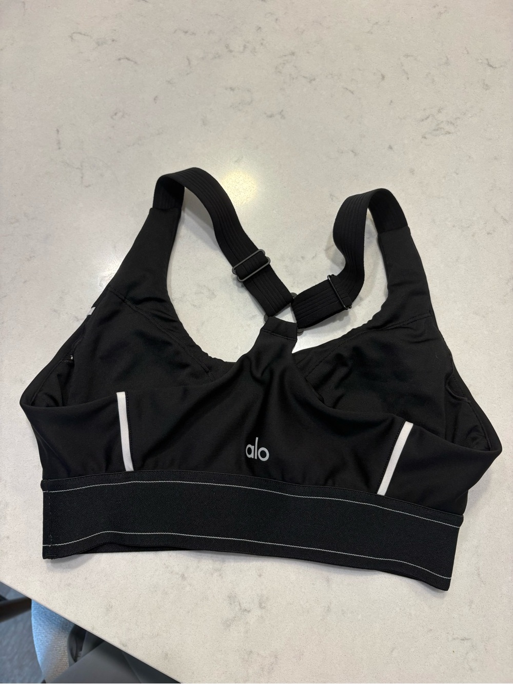 Alo Women’s Black Leggings & Sports Bra Set - Picture 4 of 7